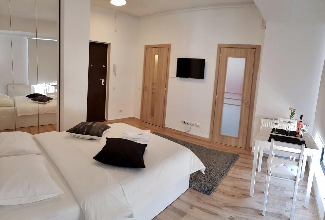 Confort 3 * Bucharest